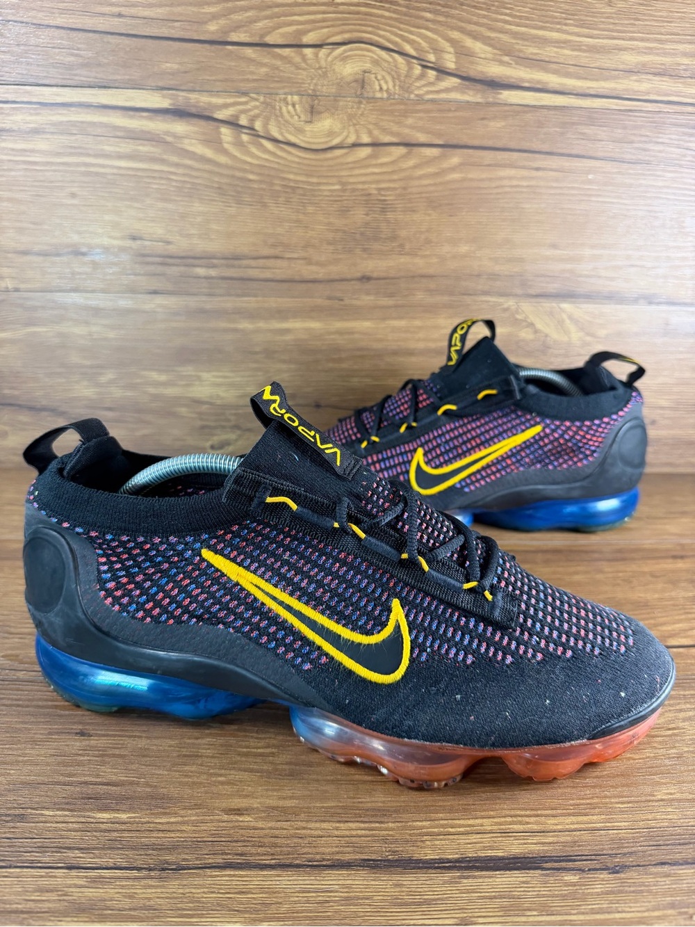 Nike Air VaporMax 2021 Flyknit Mens 11.5 Athletic Sneakers Shoes